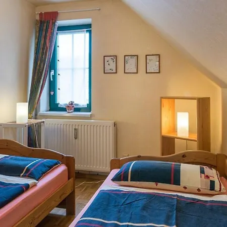 Holiday home Loewenzahn Mit Holu *